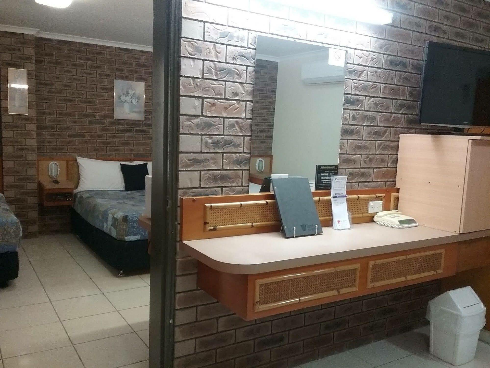 Lantern Motor Inn Mackay Zewnętrze zdjęcie